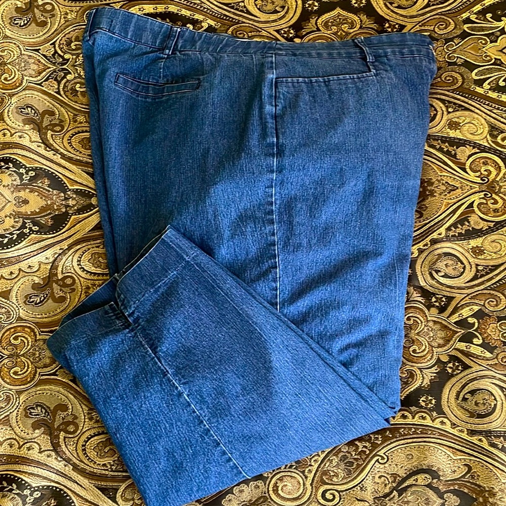 EUC Counterparts Blue Jean Capris